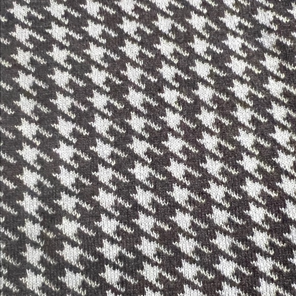 Dorothy skirt gray/light blue houndstooth. 2X - Picture 3 of 4
